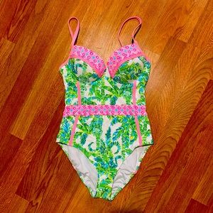 Lilly Pulitzer Women’s bathing suit